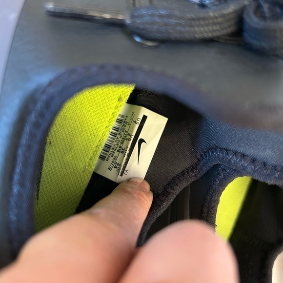 Nike Free TR 8 Flock women’s athletic running sneaker shoes thunder grey Sz-7. L - Picture 10 of 11